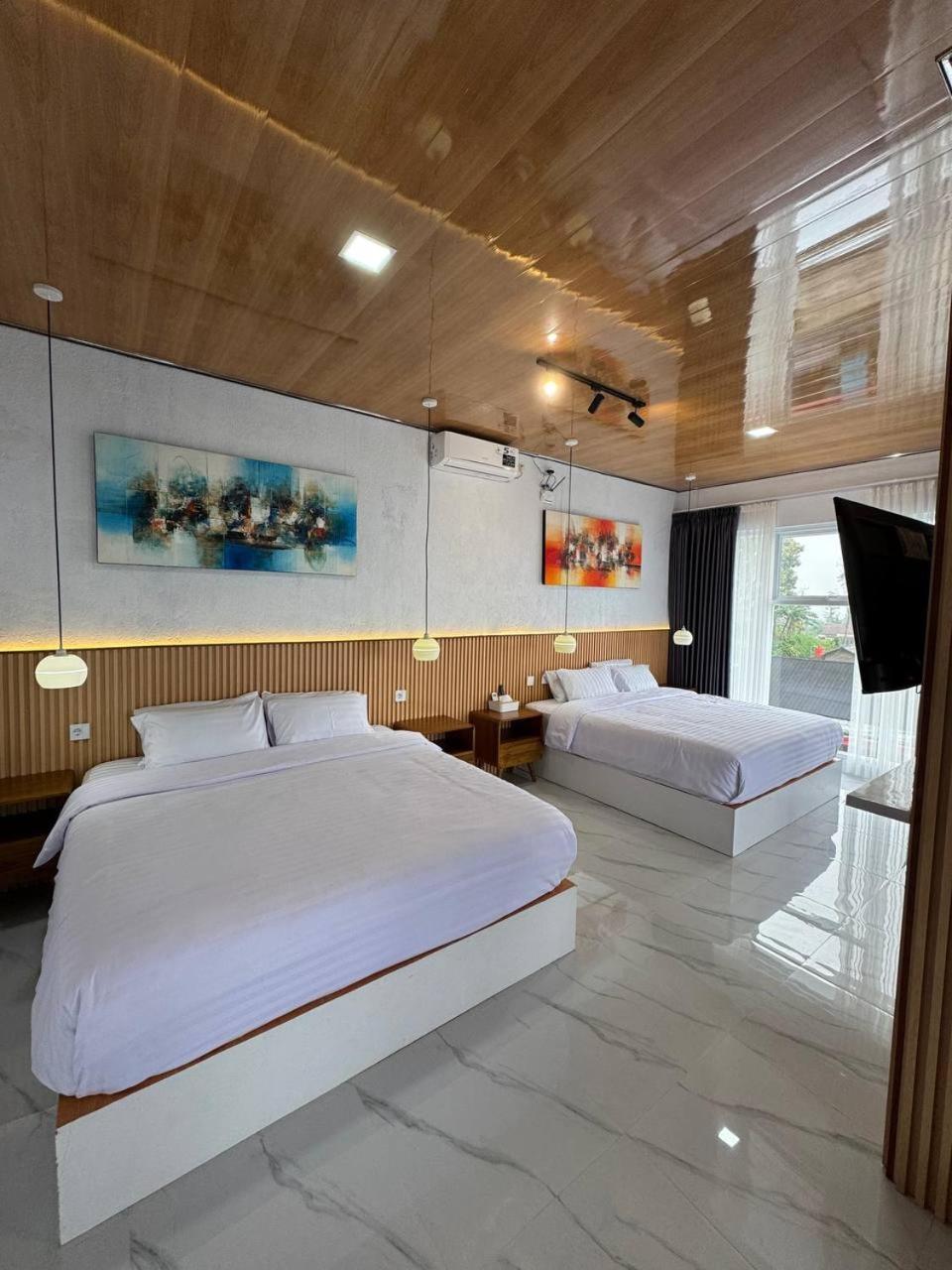 Sunset Lawu Kemuning, Villa, Full House 3 Bed, Free Bbq, Free Float Light Breakfast Karanganyar  Extérieur photo